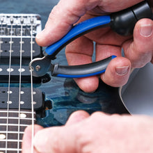 Load image into Gallery viewer, Music Nomad Winder/Cutter/String Puller