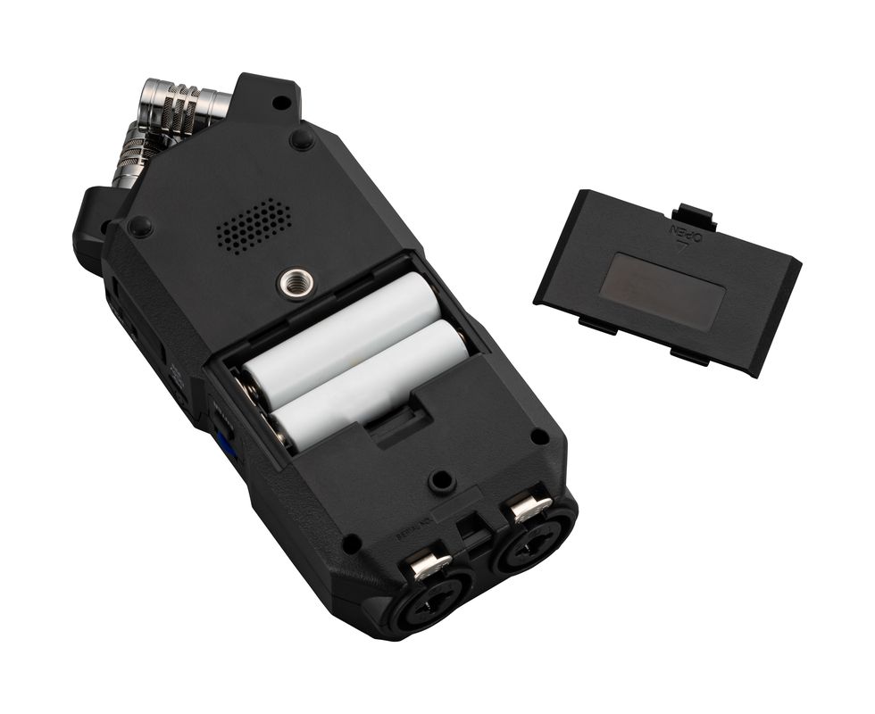 Zoom H4Essential 4-Track Handy Recorder