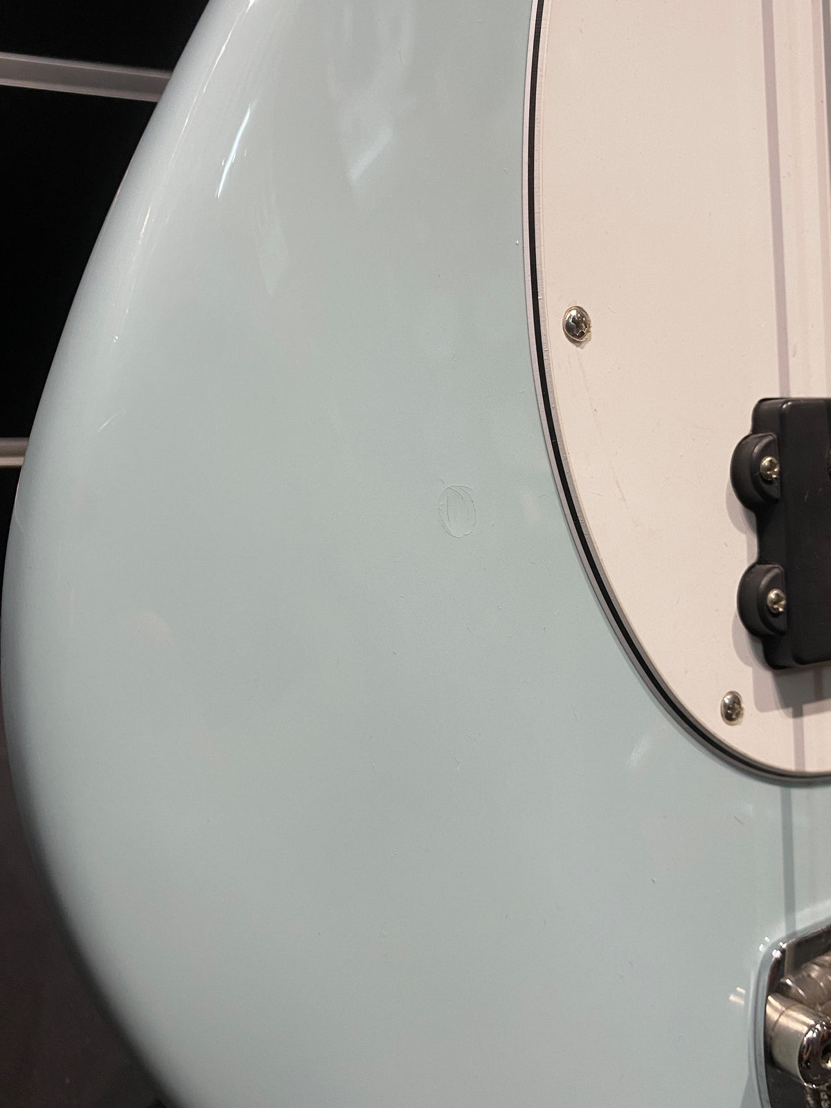 Ernie Ball Stingray 4 string bass Powder Blue - Minor Cosmetic Damage