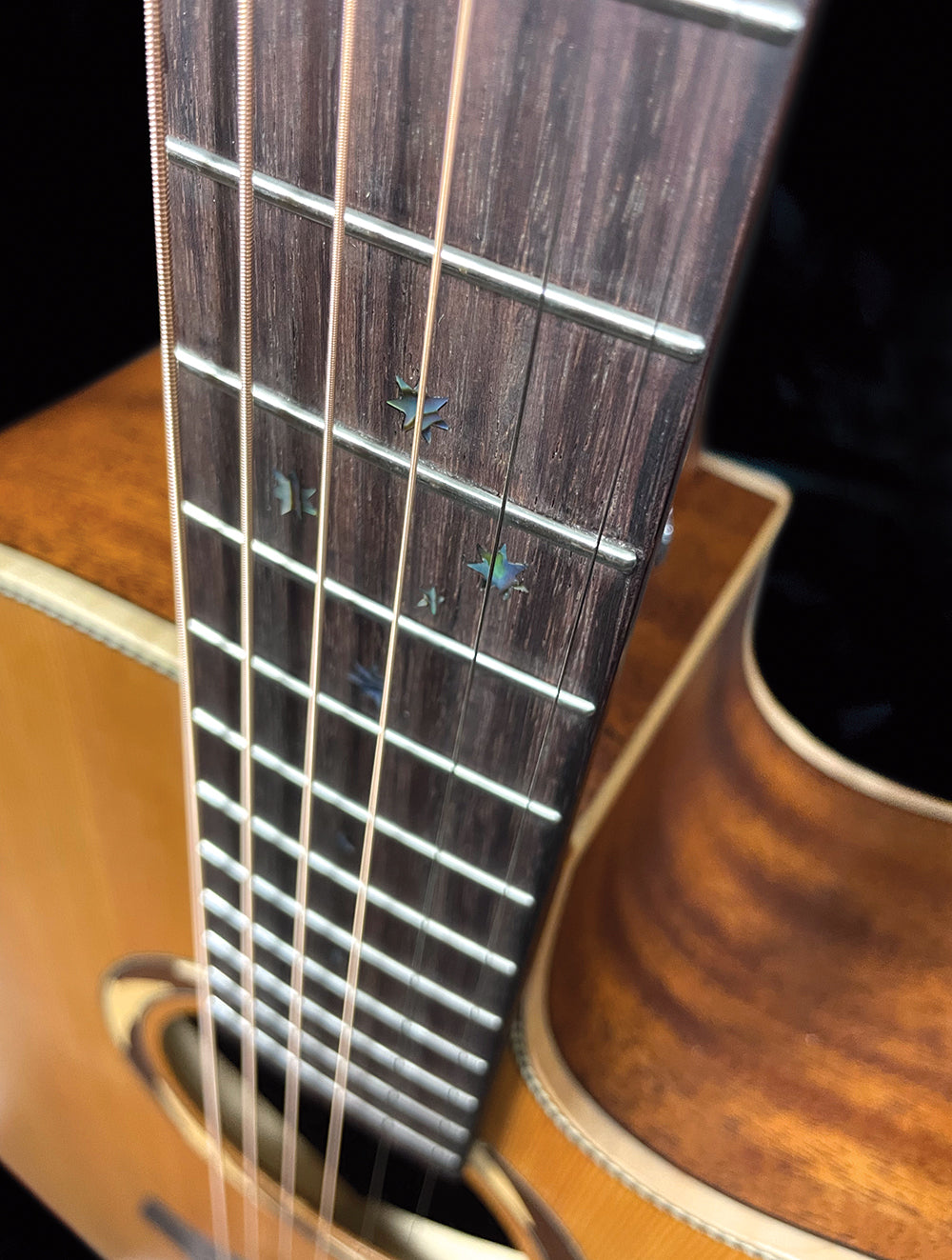 Tanglewood  20th Anniversary w/ Case - Dreadnaught Cutaway